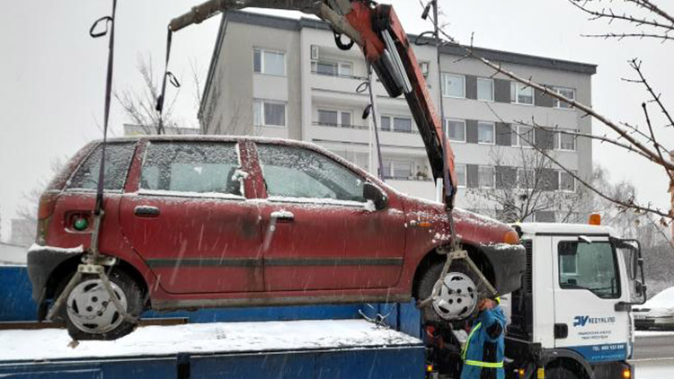 První auta bez STK byla odtažena!