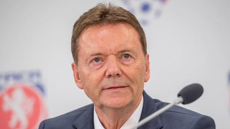 Český fotbal? Asociace nekonečných možností