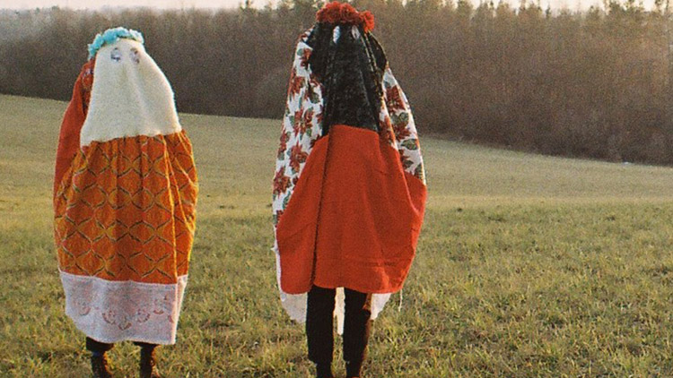 Zlatá brána láká na výstavu vánočních duchů