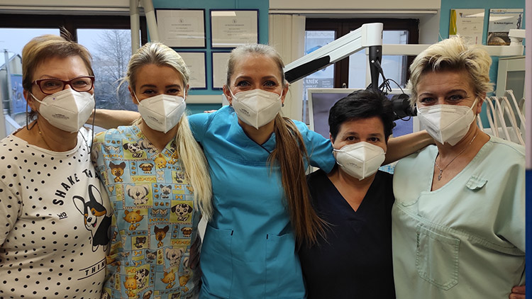 „Jako první v Prostějově používáme 3D rentgenové vyšetření  zubů a kostí hlavy,“ říká MUDr. Barbora Grygarová
