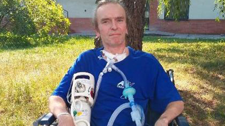 Motorkář David pomalu odchází, rodné Nezamyslice pořádají sbírku 