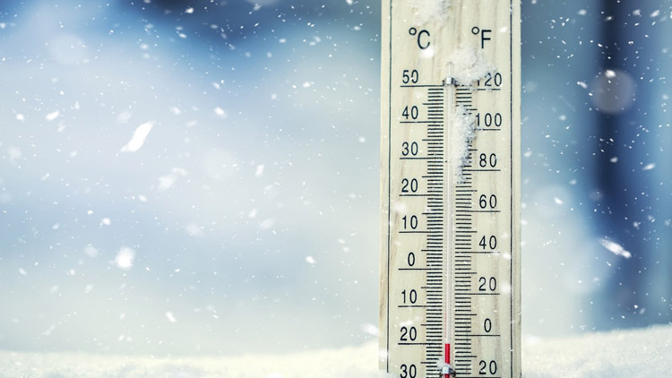 Nejdelší noc v roce přinesla pravý mráz