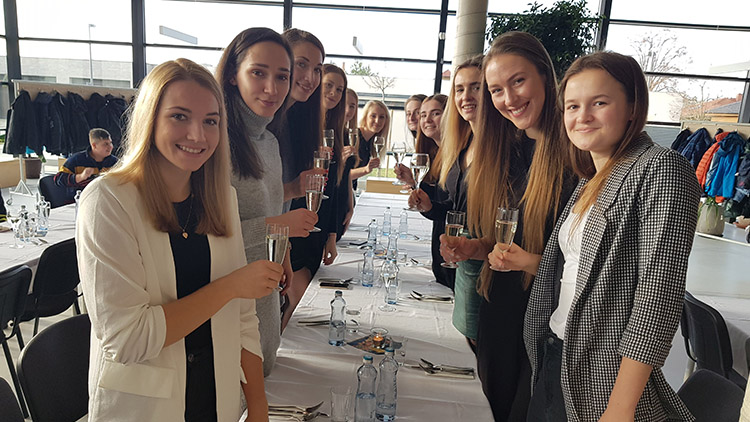 Předvánoční slavnostní oběd TK PLUS i s týmem VK Prostějov