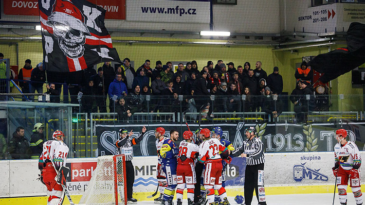 Závěr roku pro Jestřáby napolovic