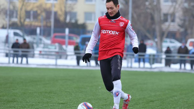 Třinec a Chrudim s nováčky