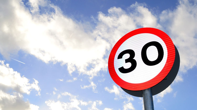 V Oklukách už jen třicítkou 