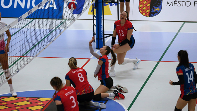 Hráčkám Olympu nepomohla na Hané  ani MODLITBA