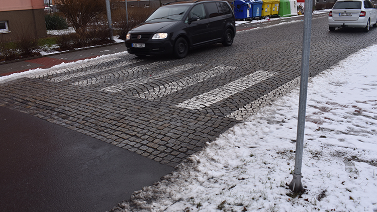 Kritizované prahy na Šárce zůstanou