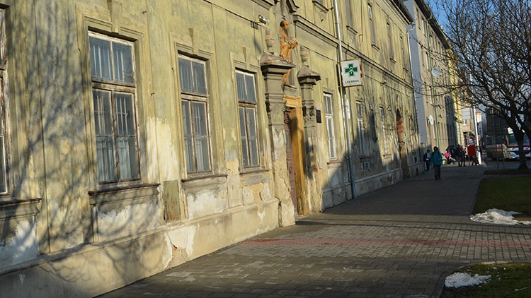 Část areálu kláštera  Milosrdných bratří  čeká DEMOLICE