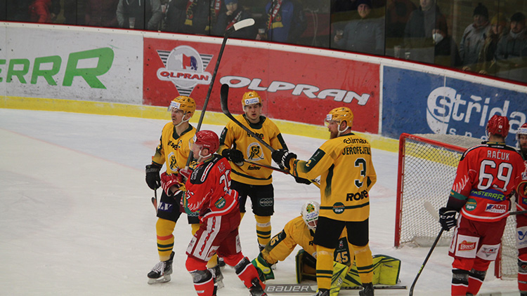 Atraktivní duel rozhodli Valaši v prodloužení