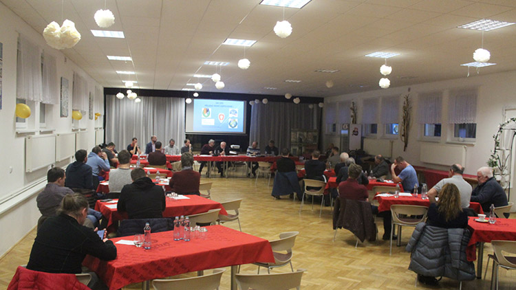 Rychlá, komorní. Setkání fotbalových bafuňářů  přineslo vše. Kromě diskuse a emocí