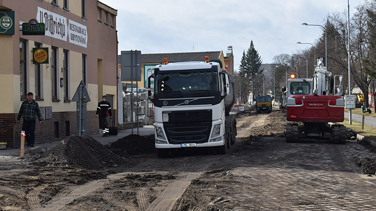Na Vrahovické sledujeme rychlou práci