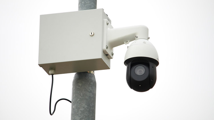 Chtěl ji ukrást,  kamera ho zvěčnila!