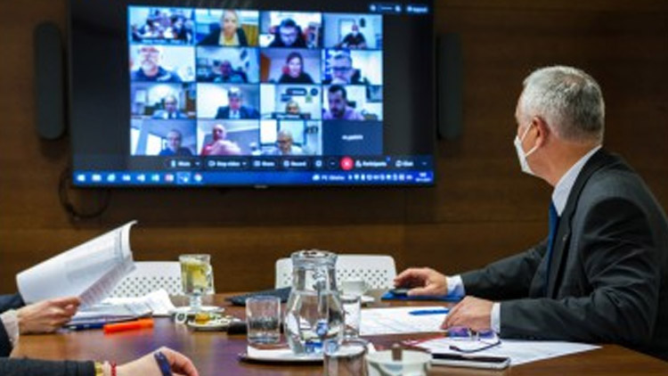 Nedělní jednání krajského krizového štábu: Pomůžeme lidem, kteří prchají před válkou