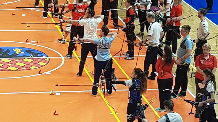 Domácí klub získal dva mistrovské tituly a stříbro