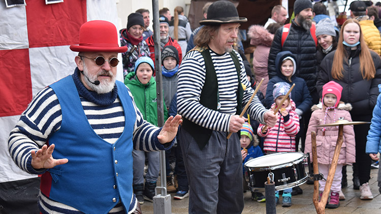 Kejklíři předvedli neuvěřitelné kousky