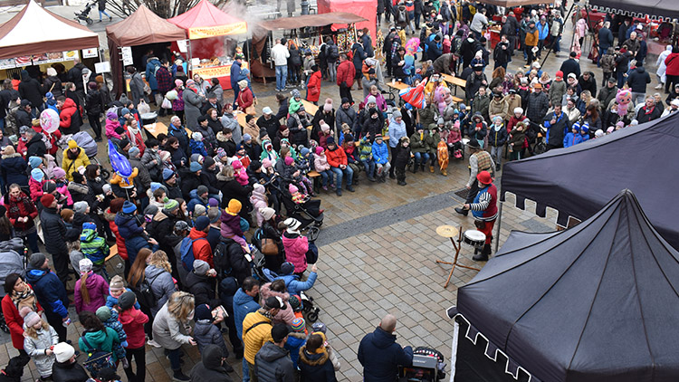 Návštěvníkům se veselice líbila a dávali to najevo