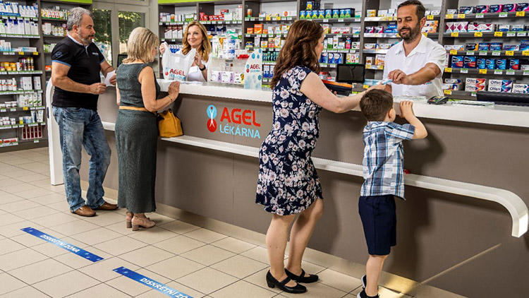Trápí vás horečka? Lékárna AGEL radí, jak a kdy s ní bojovat