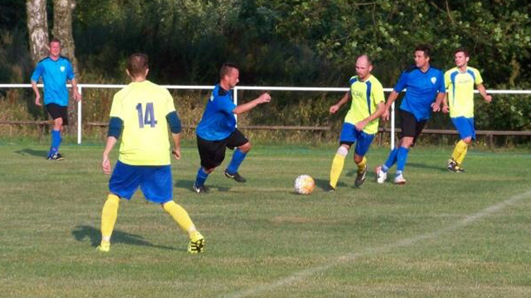 Kdo začne bodovat i venku, mohl by mít po starostech