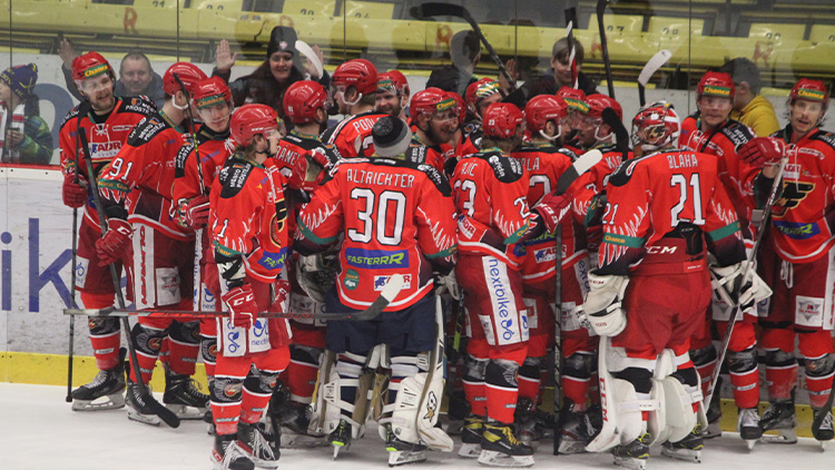 Jestřábi slaví první bod, v prodloužení ho vystřelil Jelínek