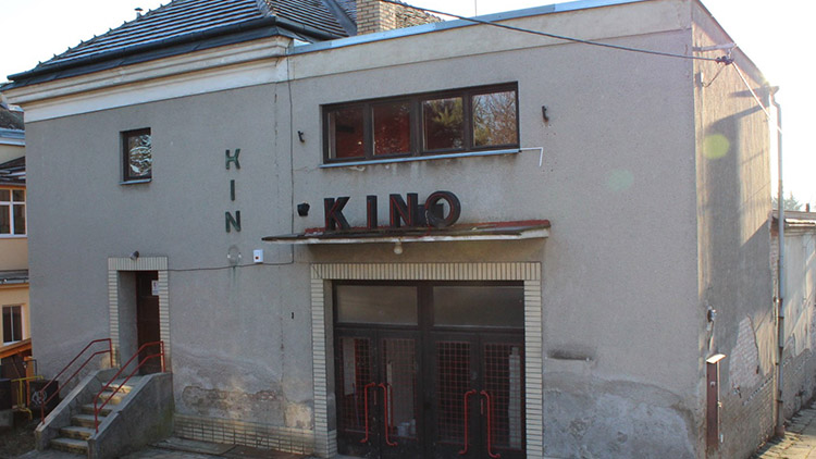 Z kina v Konici by mohl být penzion,  co bude s tím plumlovským?