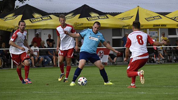 Derby v Kostelci i Vrchoslavicích, nechybí však ani další zajímavé zápasy