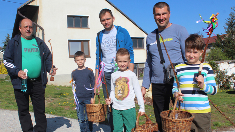 Jdete v pondělí na mrskut? Tradice je tradice!