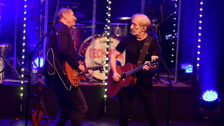 Čechomor fanoušky rozezpíval i roztančil