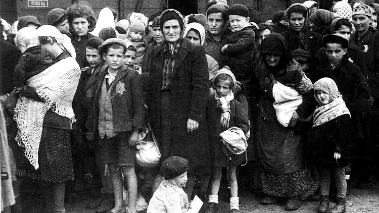 Blíží se čtení jmen obětí Šoa