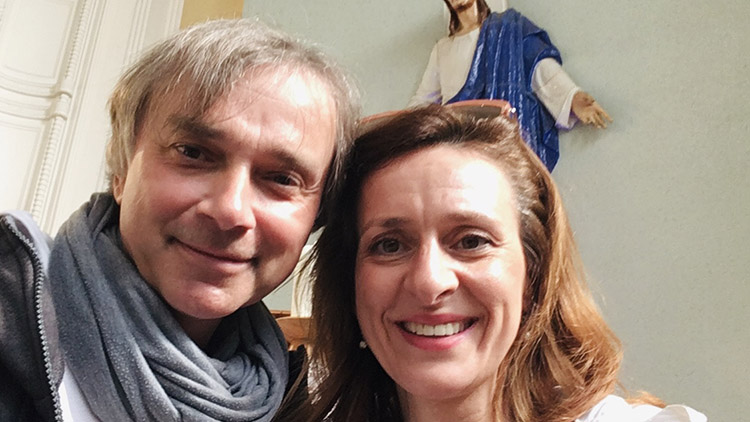 Trochu jiné Velikonoce: Duo Pachman – Hořínková  potěšilo pašijovým koncertem