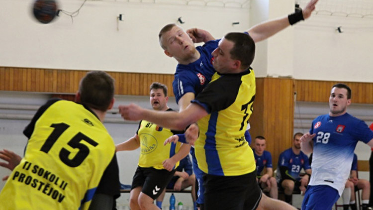 Prostějovští házenkáři málem zaskočili Velmez