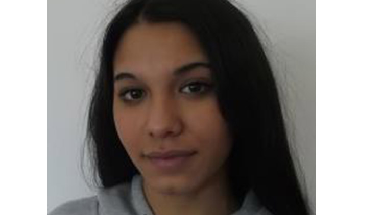 Hledá se  dvanáctiletá  dívenka!