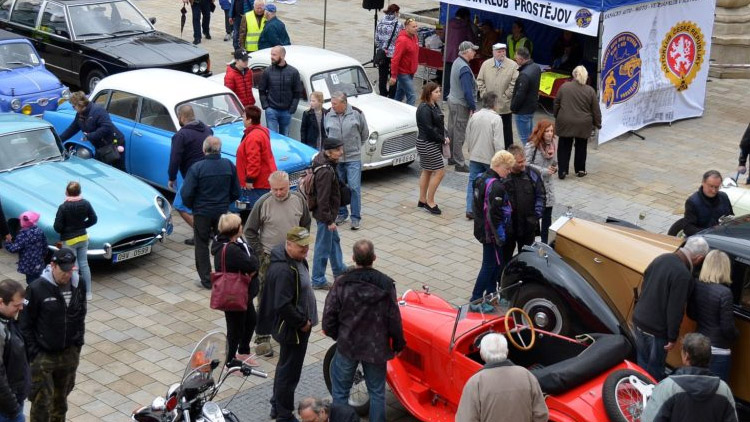 Na prostějovské náměstí  se sjedou koráby silnic