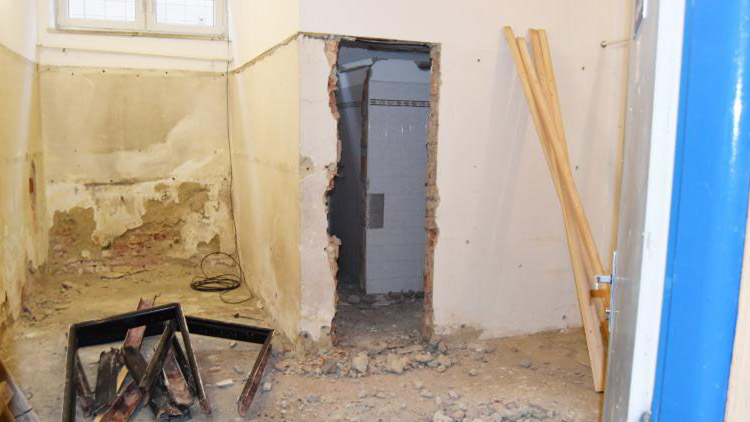 „Zimák“ se už rozebírá