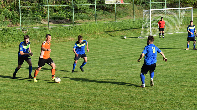 Plumlovskou cestu pohárem zatarasily Dolany