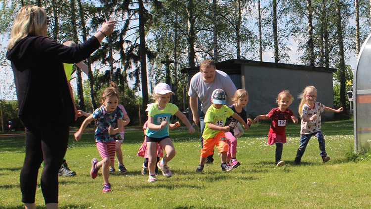 Běžci už posedmé zdolali Čehovskou desetitisícovku