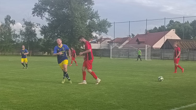 V „Metlích“ se diváci dočkali 11 branek