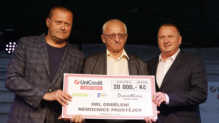 Během společenského večera byla podpořena nemocnice