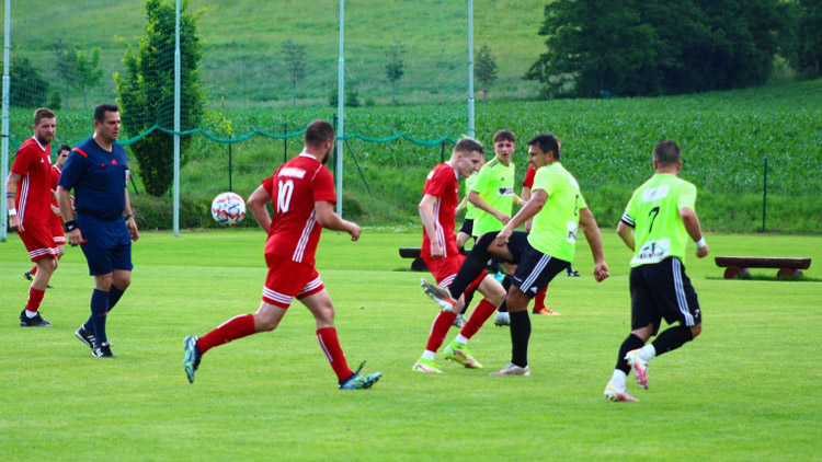 Kralice padly v Rapotíně a sestupují