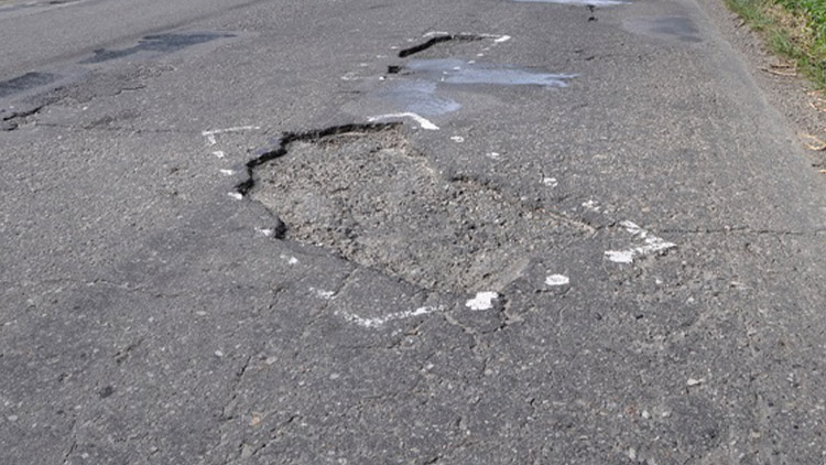 Kdy dojde na opravu silnice?