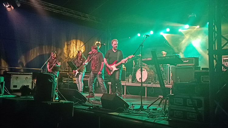 V Konici to žilo. Legendy ani letos fanoušky nezklamaly