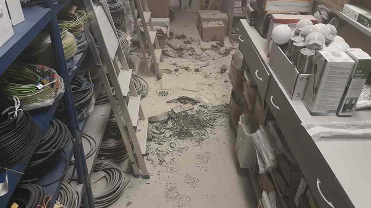 Požár v elektru způsobila knoflíková baterie