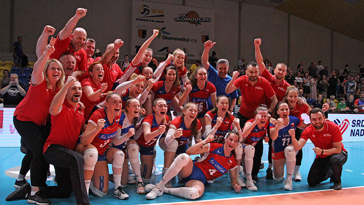 RUMUNSKO BYLO V PROSTĚJOVĚ UDOLÁNO!