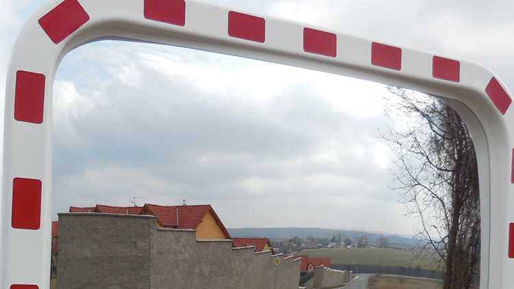 Přibude zrcadlo