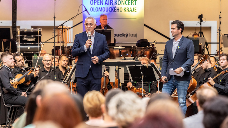 Benefiční koncert v Hanáckých kasárnách nadchnul
