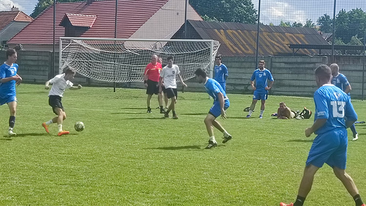 Metle Cup ovládly dva celky Chop potu  Bronz pro sebe získala slovenská delegace