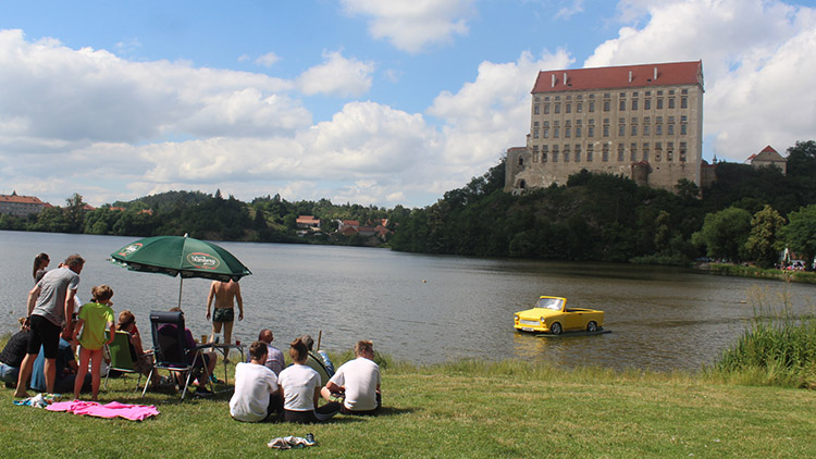 Trabant, kam až oko dohlédne