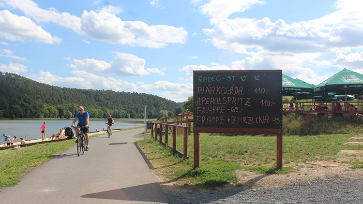 Přehrada vyhlíží tropické dny. I s mírně zhoršenou vodou