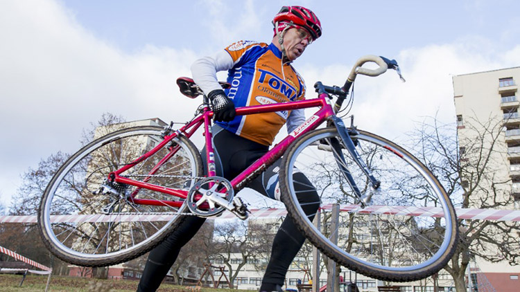 Petr Ejem : „SPORT A POHYB VŽDY PŘEDSTAVUJÍ LEPŠÍ CESTU, MUSEL JSEM ALE VYSTOUPIT Z 13. KOMNATY“