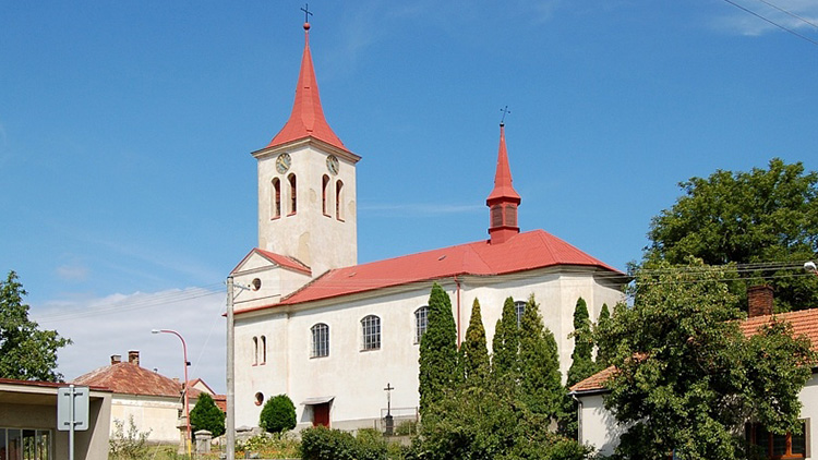 Proměna v centru Rozstání: Ze stavebnin budou byty